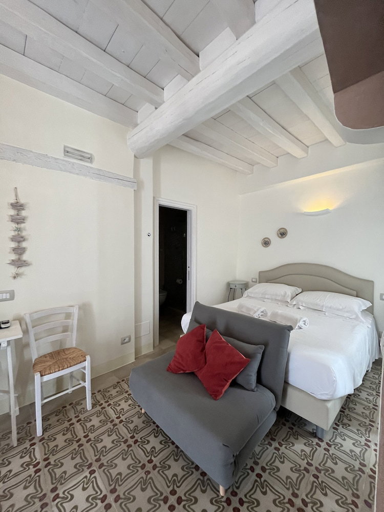Hotel Antico Mondo Rooms And Suites