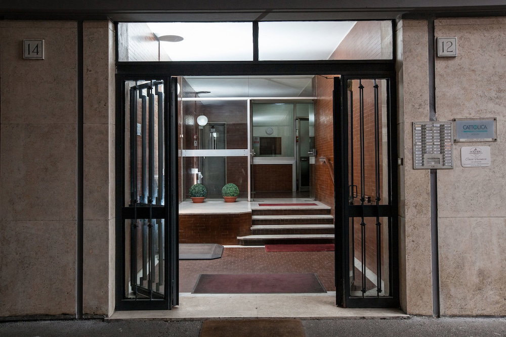 Hotel Bed And Breakfast Momenti Romani