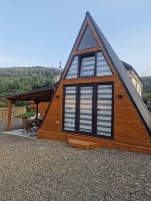 Hotel Bucovina-A-Framehouse-Hottub-Fireplace-Patio-Wifi cazare Sucevita