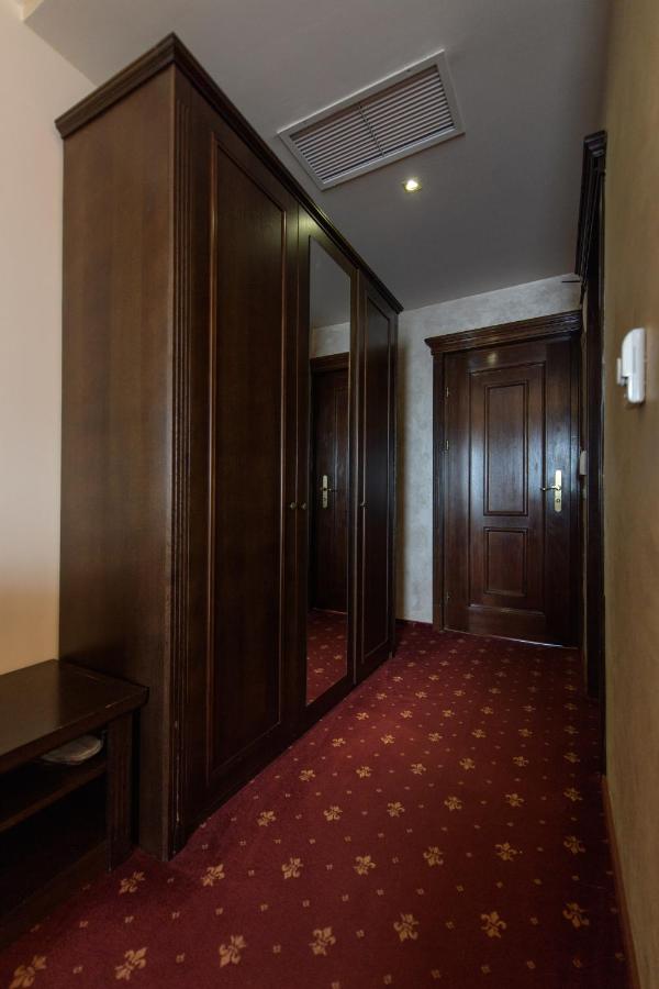 Hotel Golden Palace