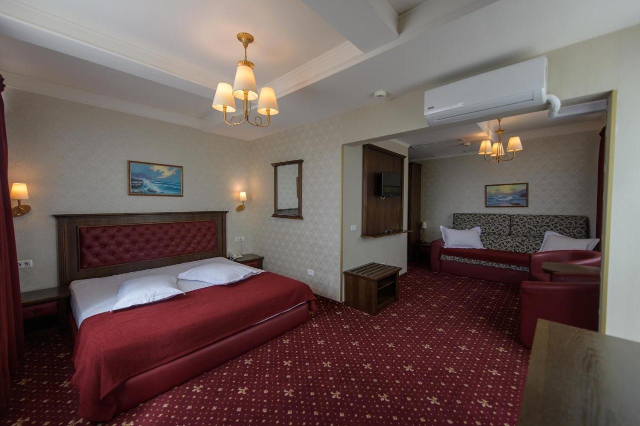 Hotel Golden Palace