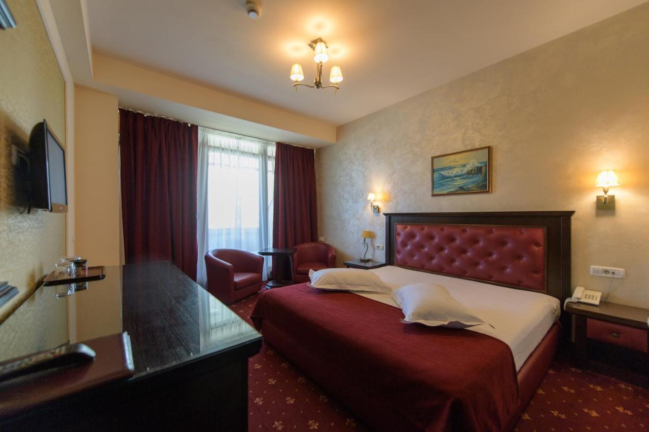 Hotel Golden Palace