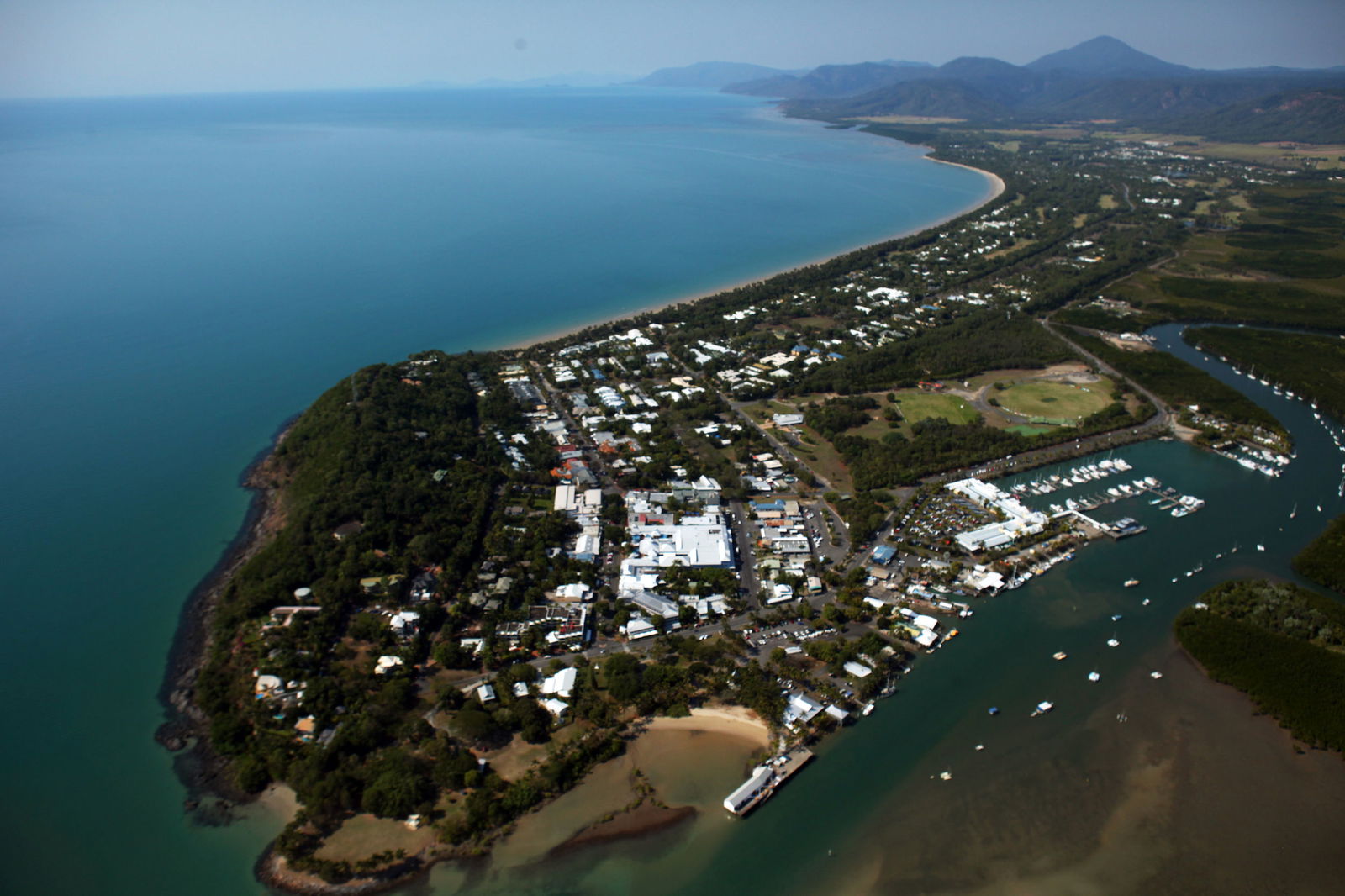 Hotel Cayman Villas Port Douglas