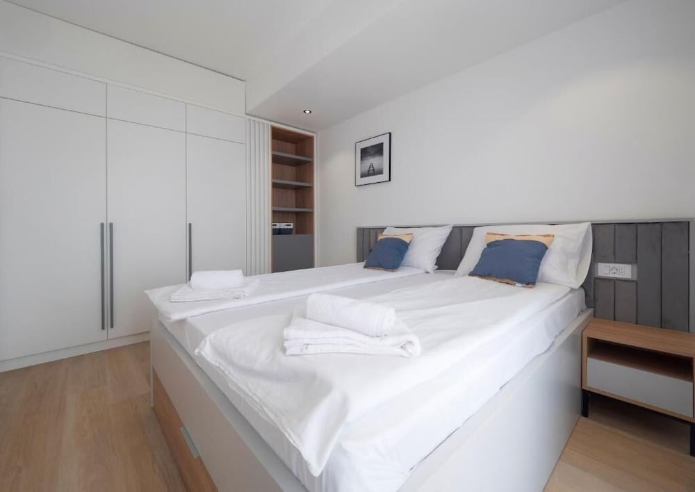 One Bedroom Apartment With Pool Jane