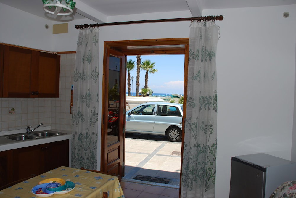 Hotel Canneto Beach