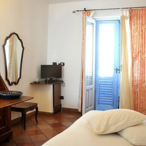 Hotel Albergo Boutique Casajanca cazare Lipari