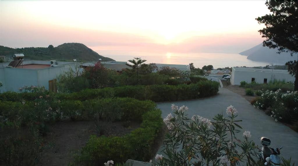 Eolian Residence