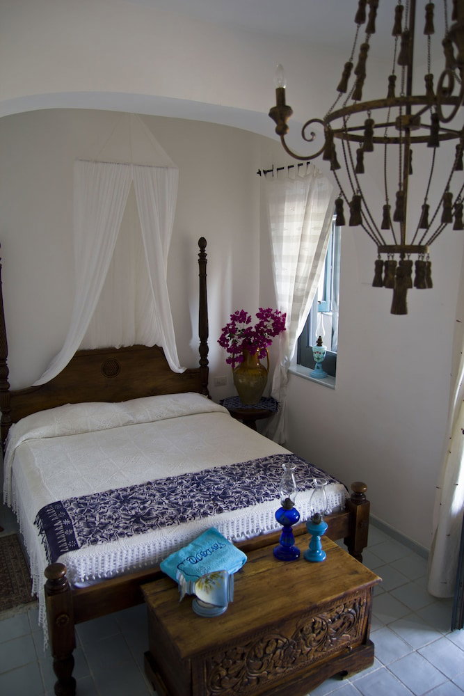 Quartara Boutique Hotel