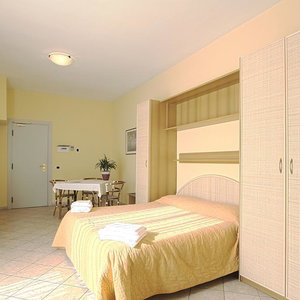 Hotel Residence La Nona cazare Milano Marittima