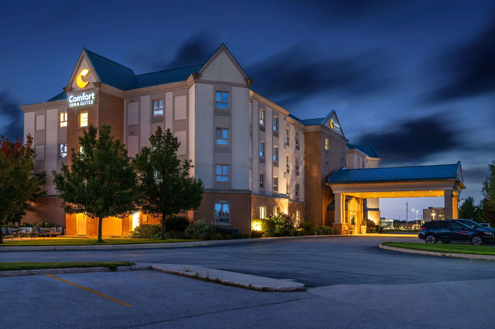 Hotel Comfort Inn & Suites