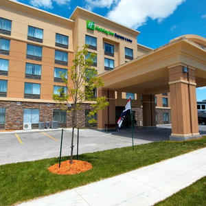 Hotel Holiday Inn Express & Suites Kingston cazare Kingston