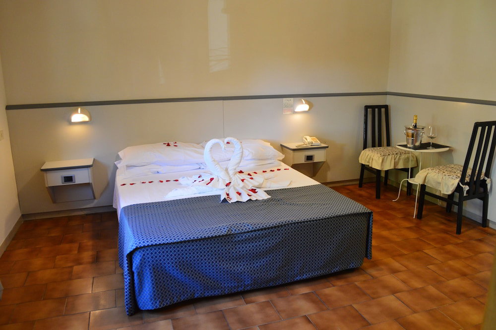 Hotel Porta Ai Tufi