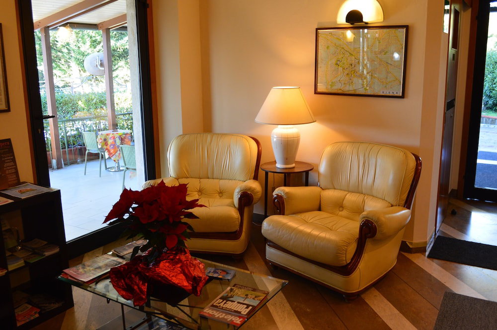 Hotel Porta Ai Tufi