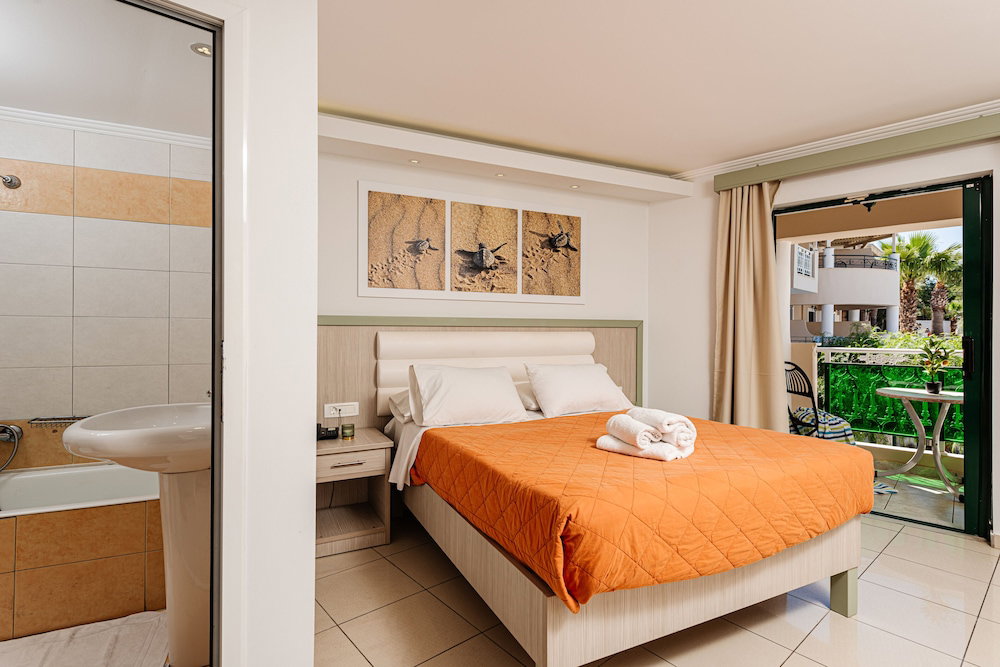 Hotel Caretta Beach Resort & Waterpark