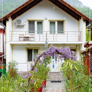 Hotel Pensiunea Eden cazare Baile Herculane