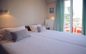 Hotel Spiros Family Apts cazare Laganas