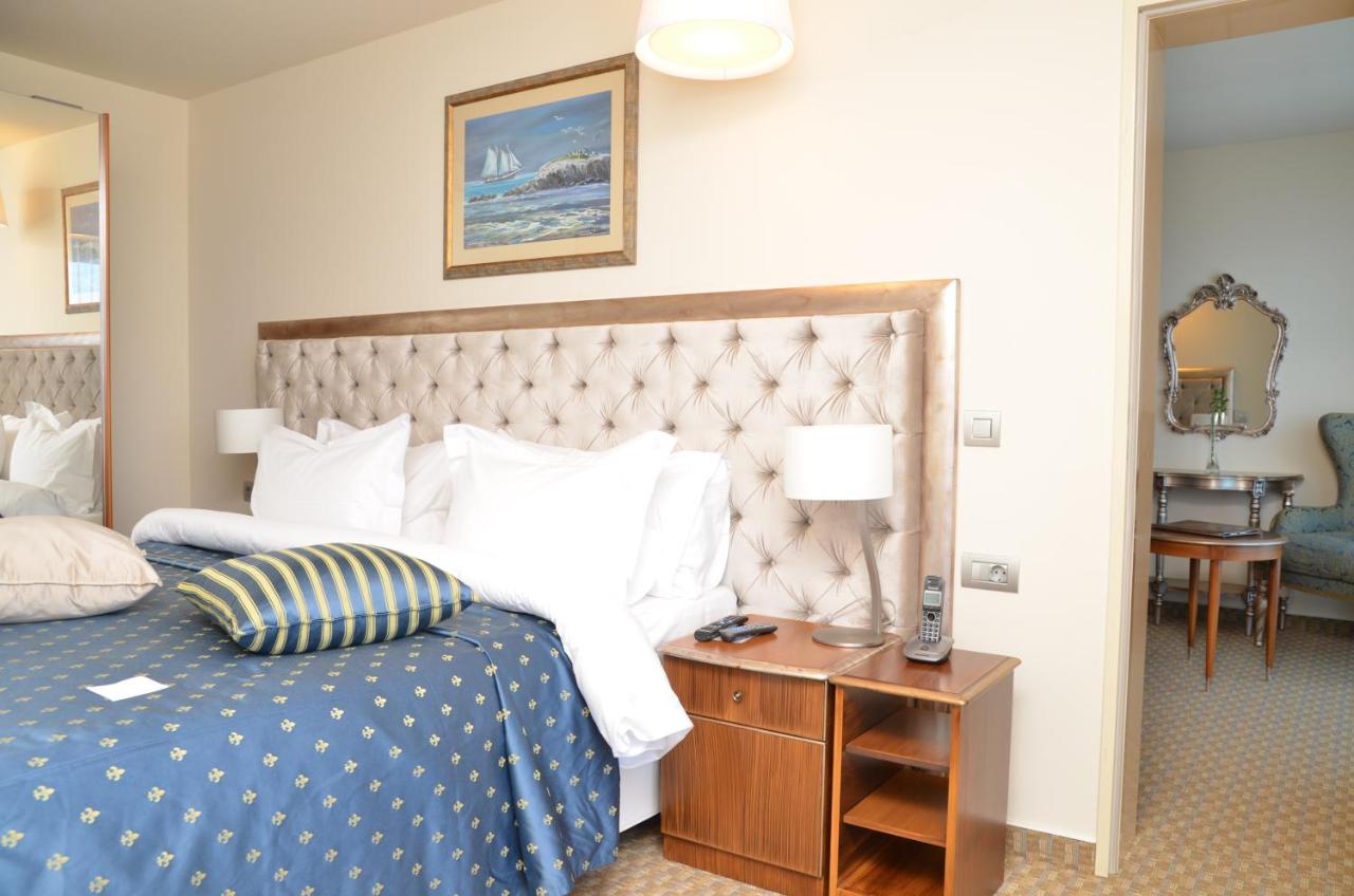 Hotel Carmen International