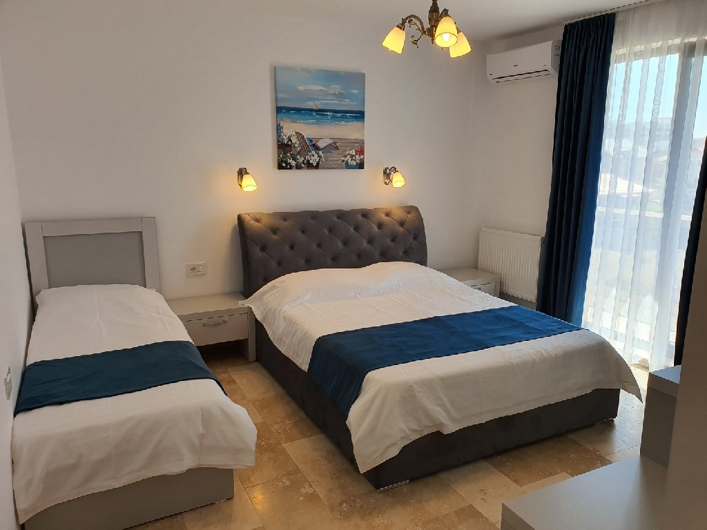 Roca Del Mar