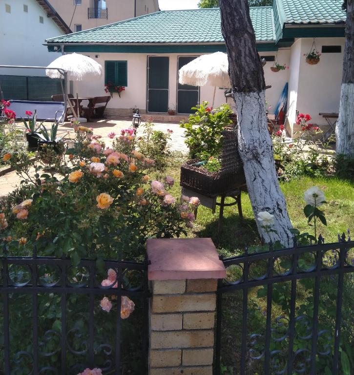 Hotel Ina Holiday