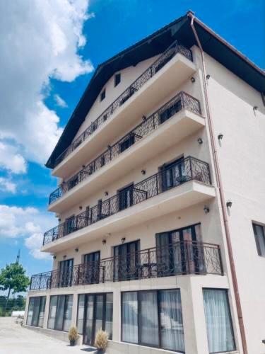 Hotel Apartamente 9 - Naomi