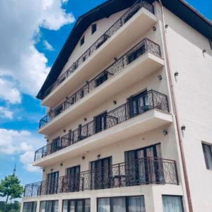 Hotel Apartamente 9 - Naomi cazare Baile Felix