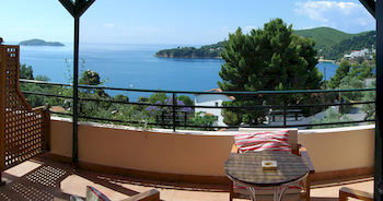 Hotel Helen's 11 Apartments