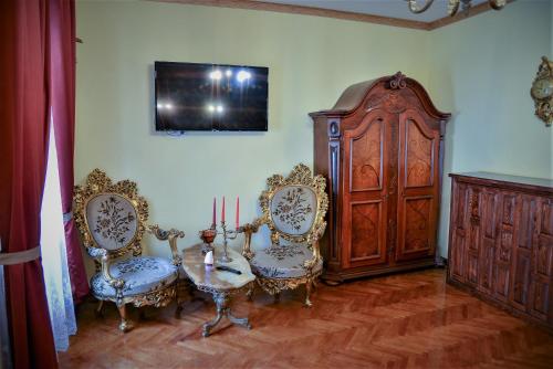 History Apartment Str Cetatii