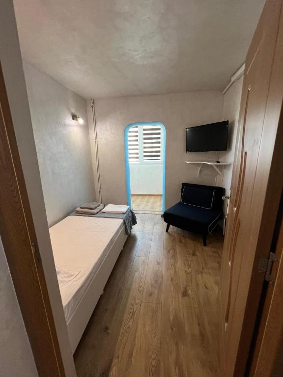 Miva Apartments