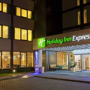 Hotel Holiday Inn Express Lisbon Airport cazare Loures