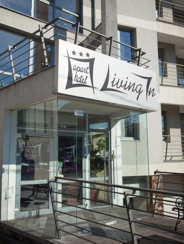 Living In Aparthotel