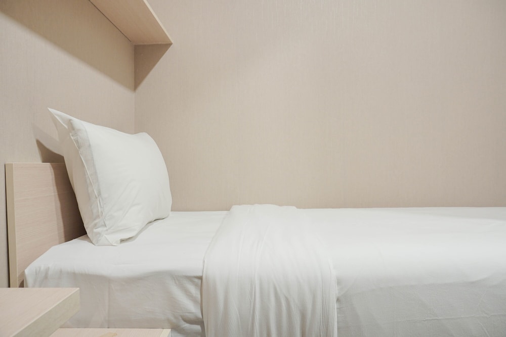 Luxurious 2Br At Sudirman Suites Apartment