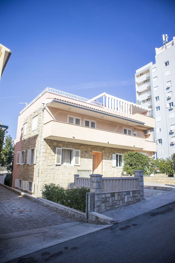 Hotel Apartments Ante