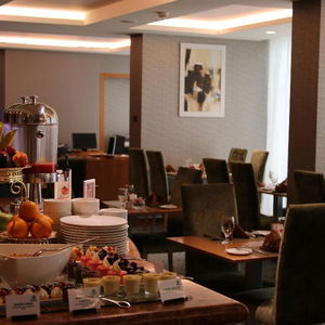 Hotel Holiday Inn Kuwait Al Thuraya City cazare Kuwait City