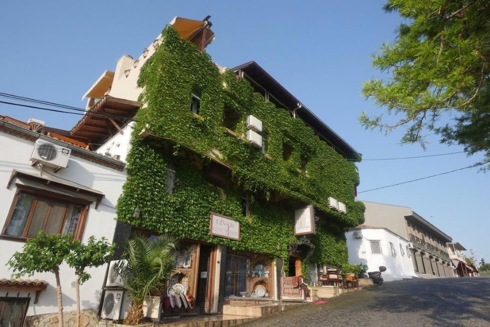 Hotel Bella