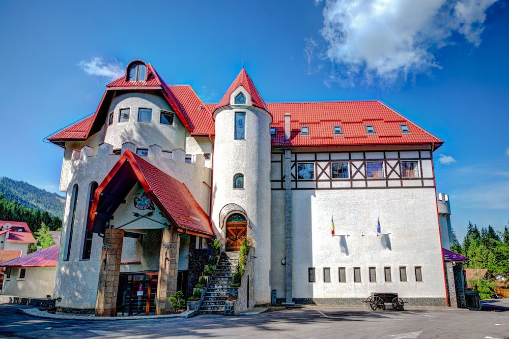 Hotel House Of Dracula