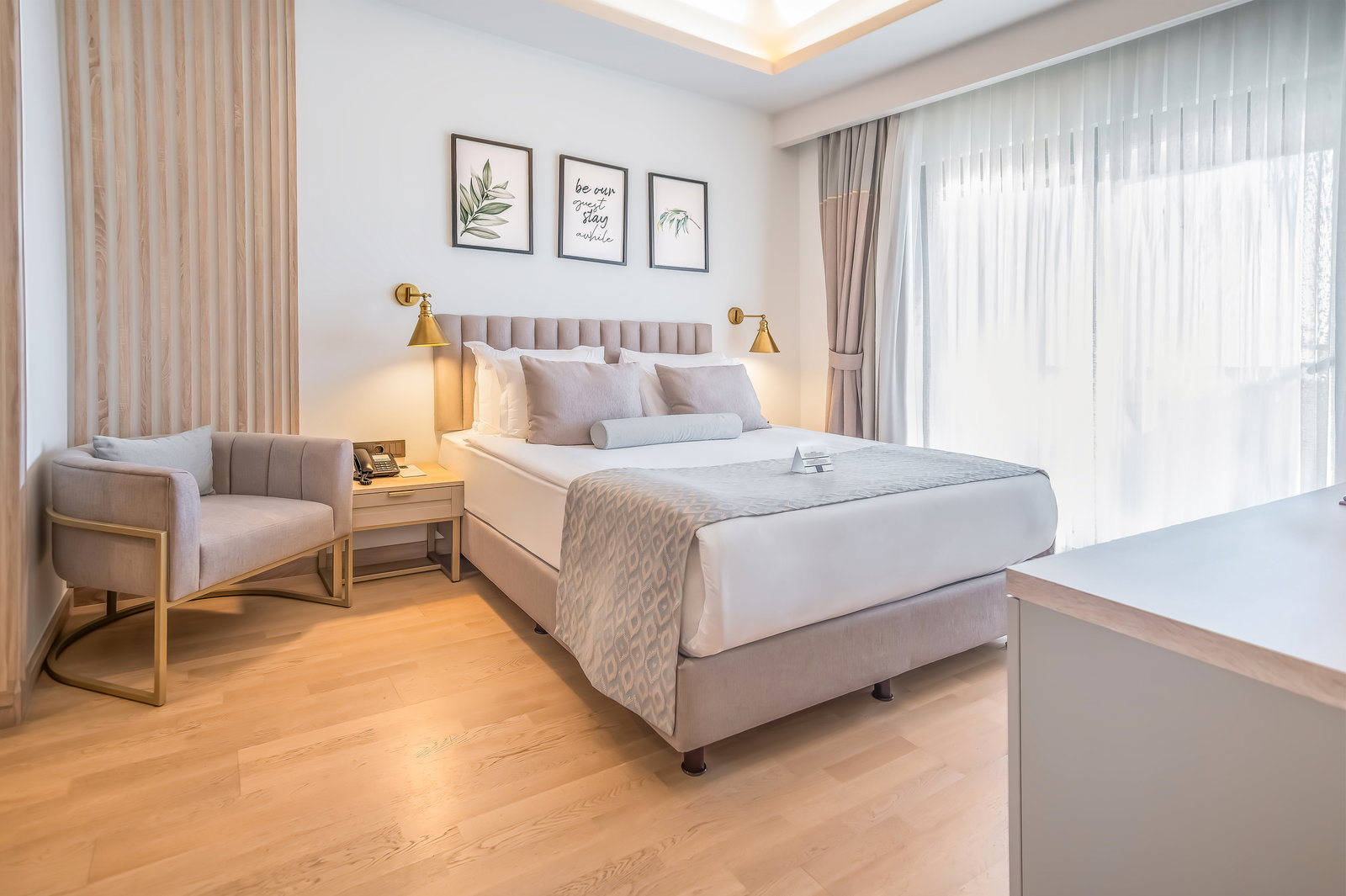 dal travel Miramare Queen Hotel