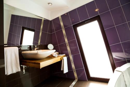 Oblique Forest & Spa