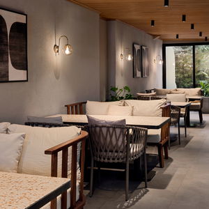 Hotel Sherwood Premio cazare Lara