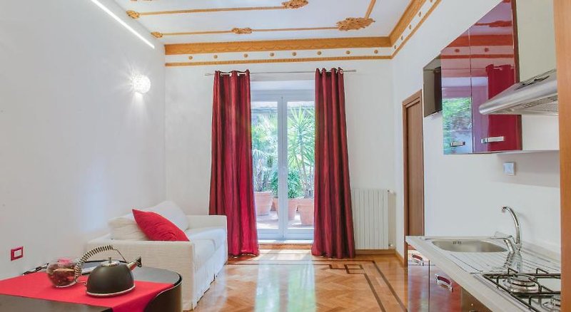 Hotel Lh Royal Suites