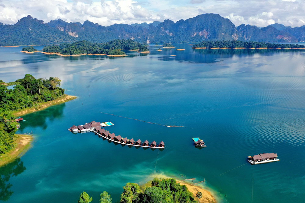 Hotel 500 Rai Khao Sok Floating Resort
