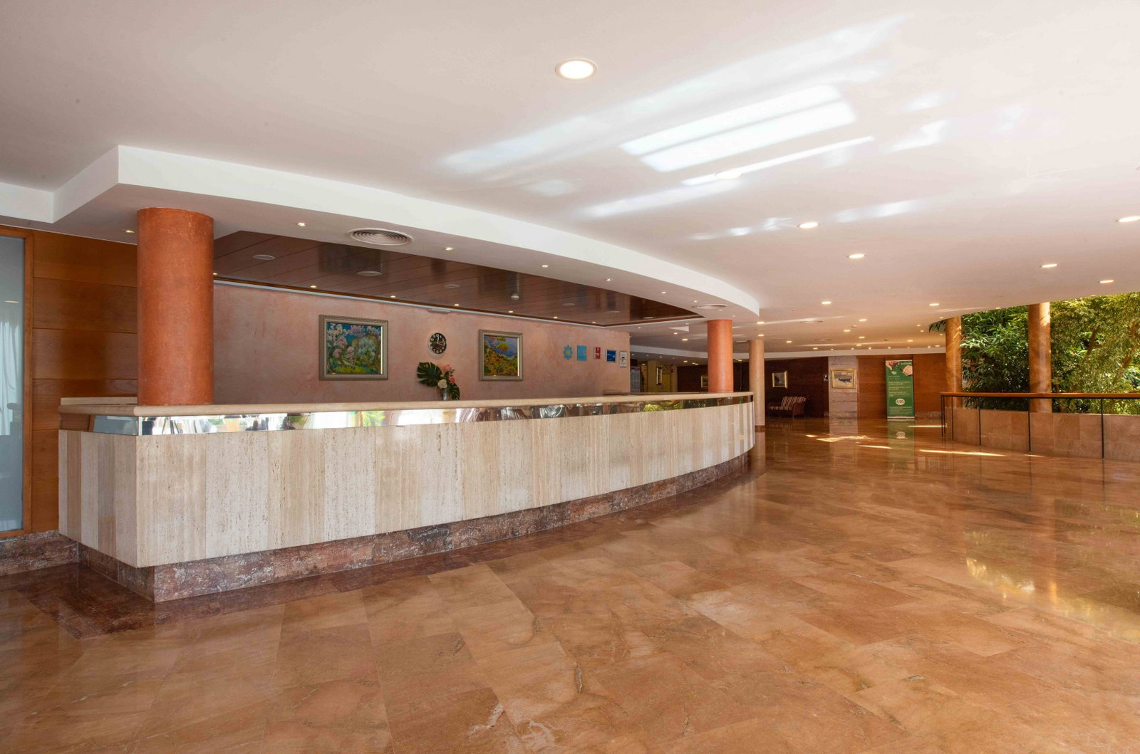 dal travel Valentn Grand Park Suite Hotel