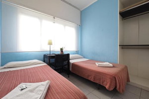 Hotel Hostal El Kano cazare Barcelona