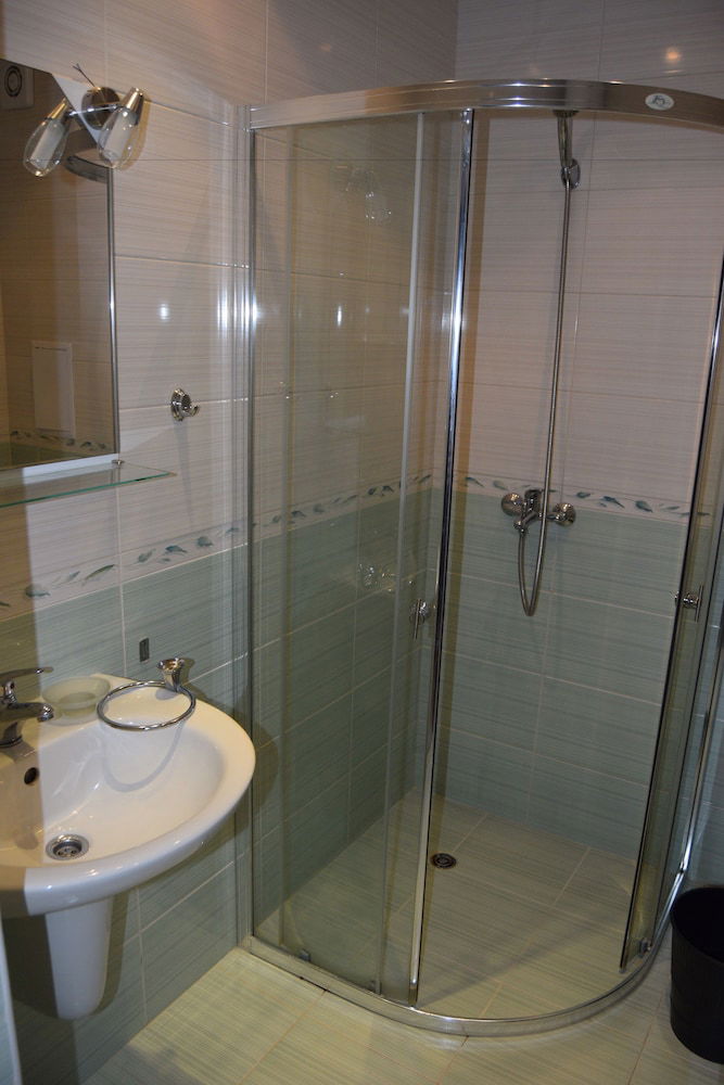 Hotel Admiral Plaza Apartments