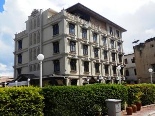 Golden Tulip Stonetown Boutique