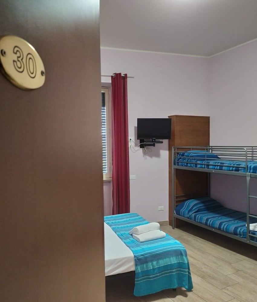 Hotel New Paradise