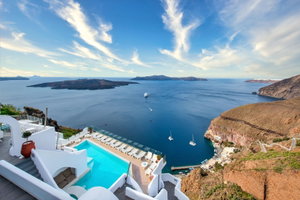 Hotel Athina Luxury Suites cazare Fira
