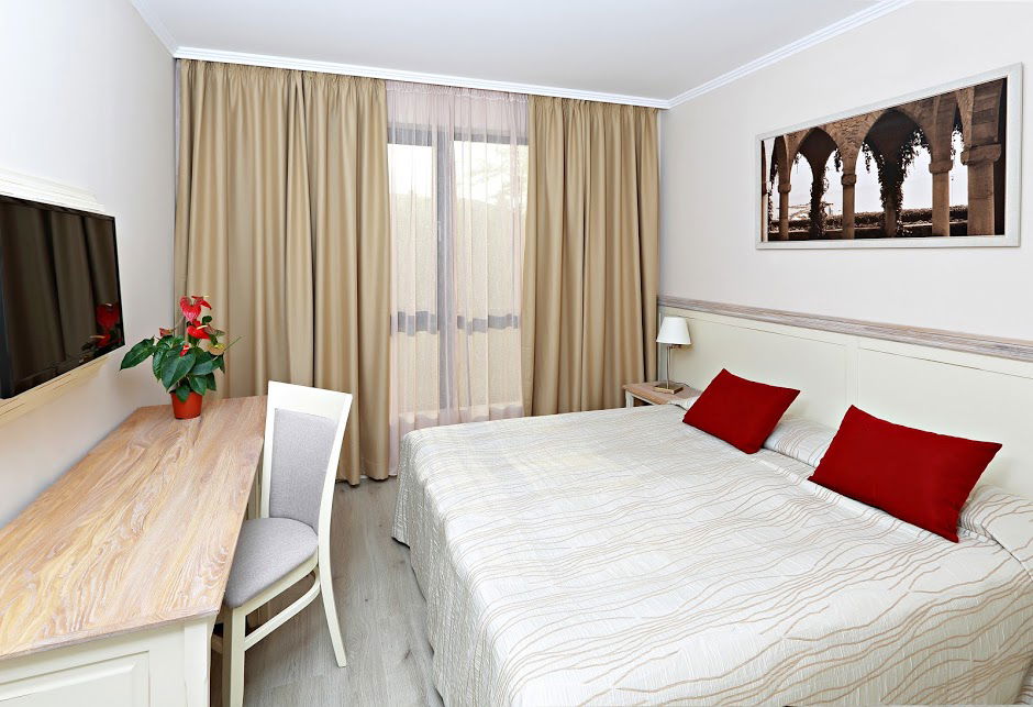 Hotel White Rock Castle Suite Hotel