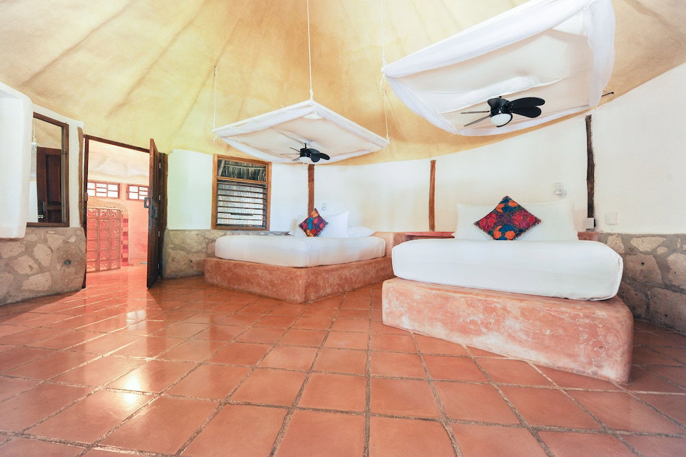 Zamas Hotel