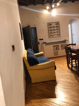 Hotel Macci Number Eight