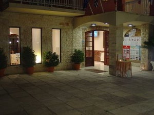 Hotel Oasis Hotel cazare Perama